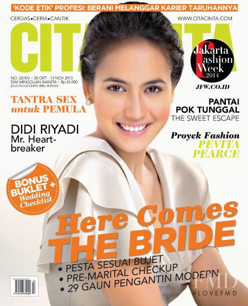  featured on the Cita Cinta cover from October 2013