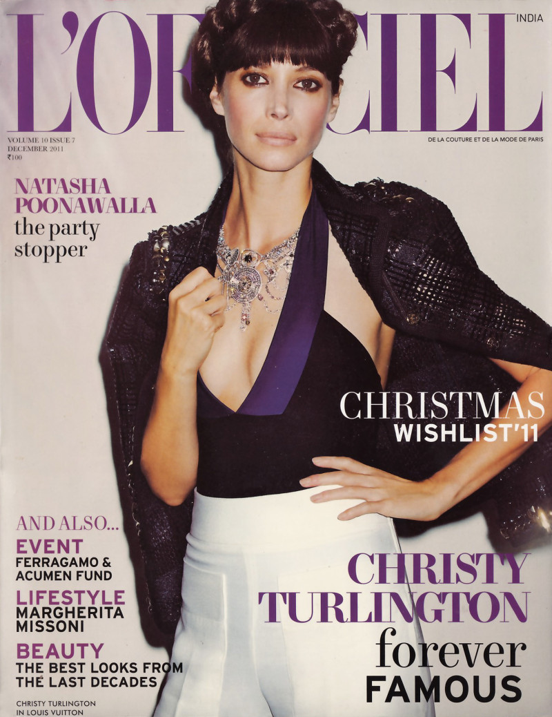 Christy Turlington featured on the L\'Officiel India cover from December 2011