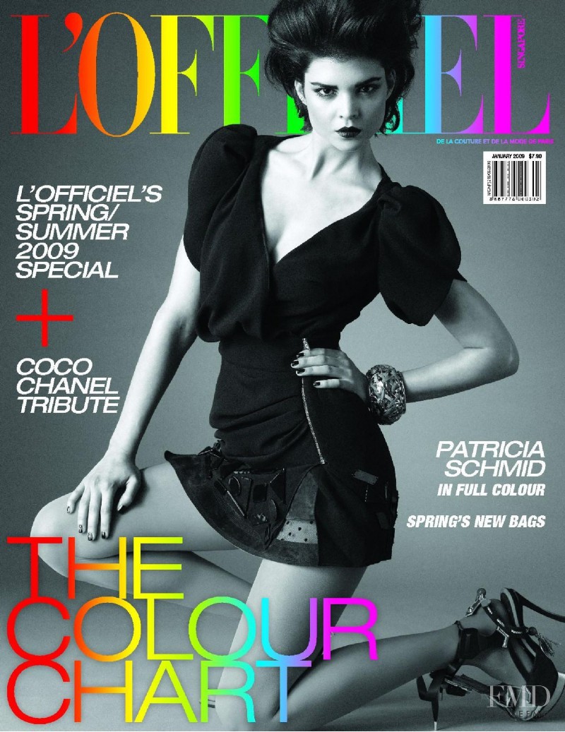 Patricia Schmid featured on the L\'Officiel Singapore cover from January 2009