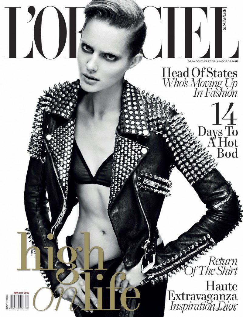 Sanne Nijhof featured on the L\'Officiel Singapore cover from May 2011