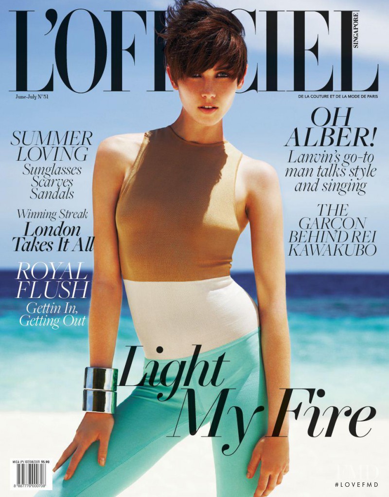 Caitlin Lomax featured on the L\'Officiel Singapore cover from June 2012