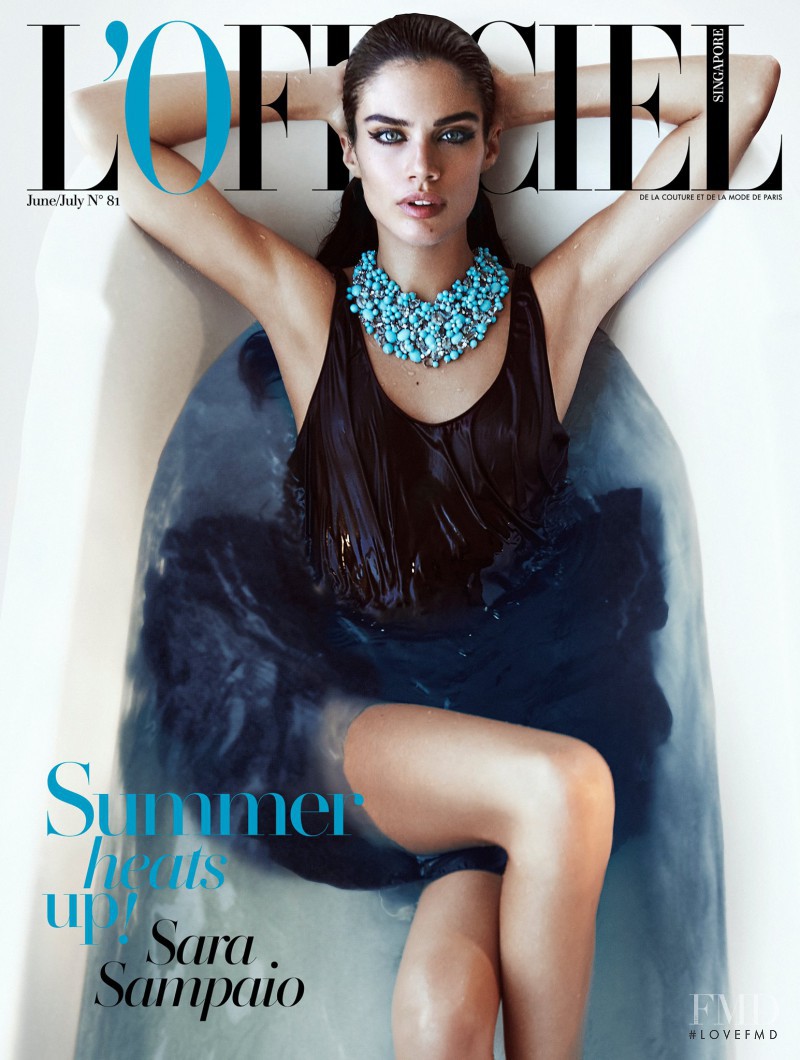 Sara Sampaio featured on the L\'Officiel Singapore cover from June 2015