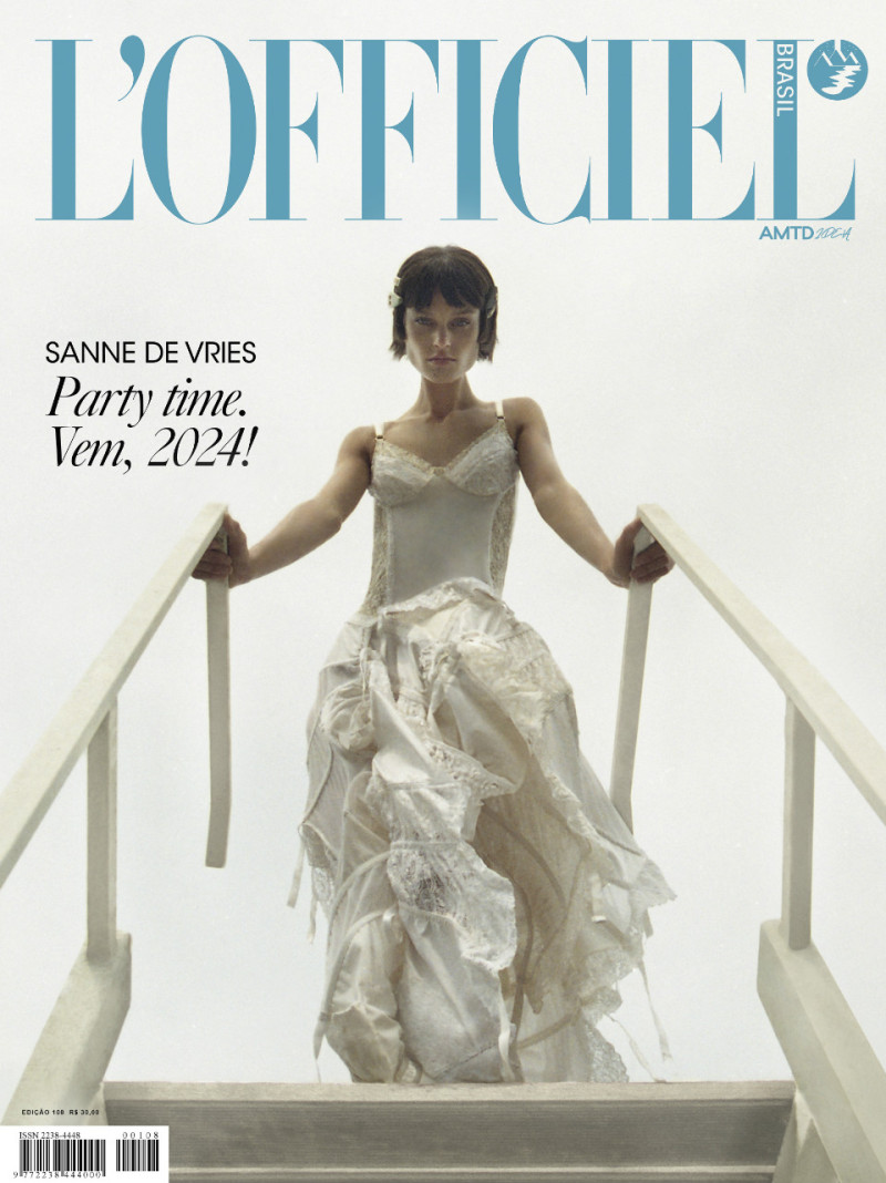 Lucianne Lijntje featured on the L\'Officiel Brazil cover from December 2023