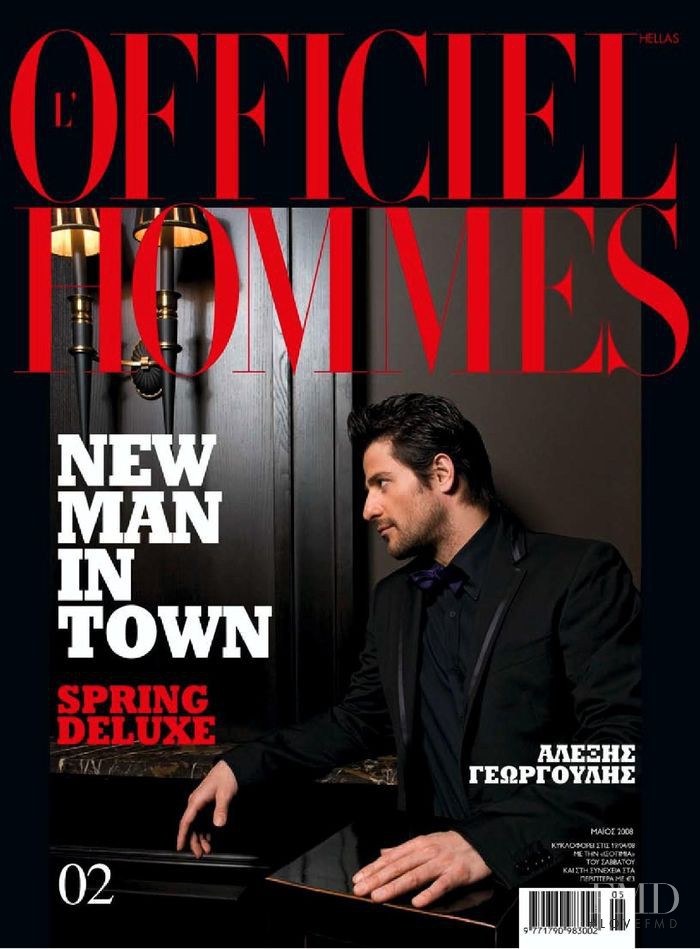  featured on the L\'Officiel Hommes Greece cover from May 2008