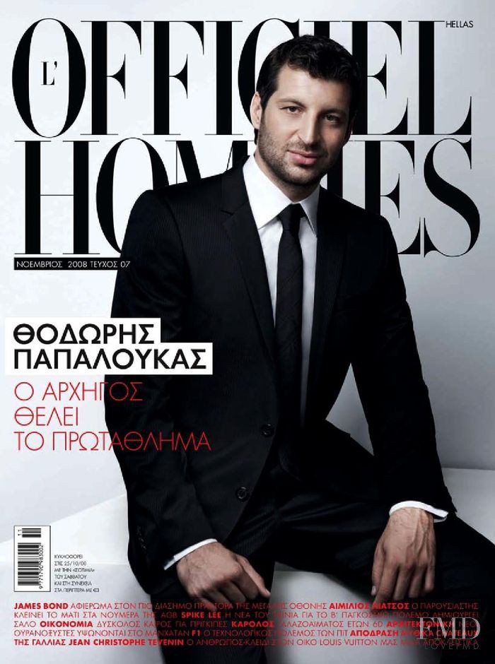  featured on the L\'Officiel Hommes Greece cover from November 2008