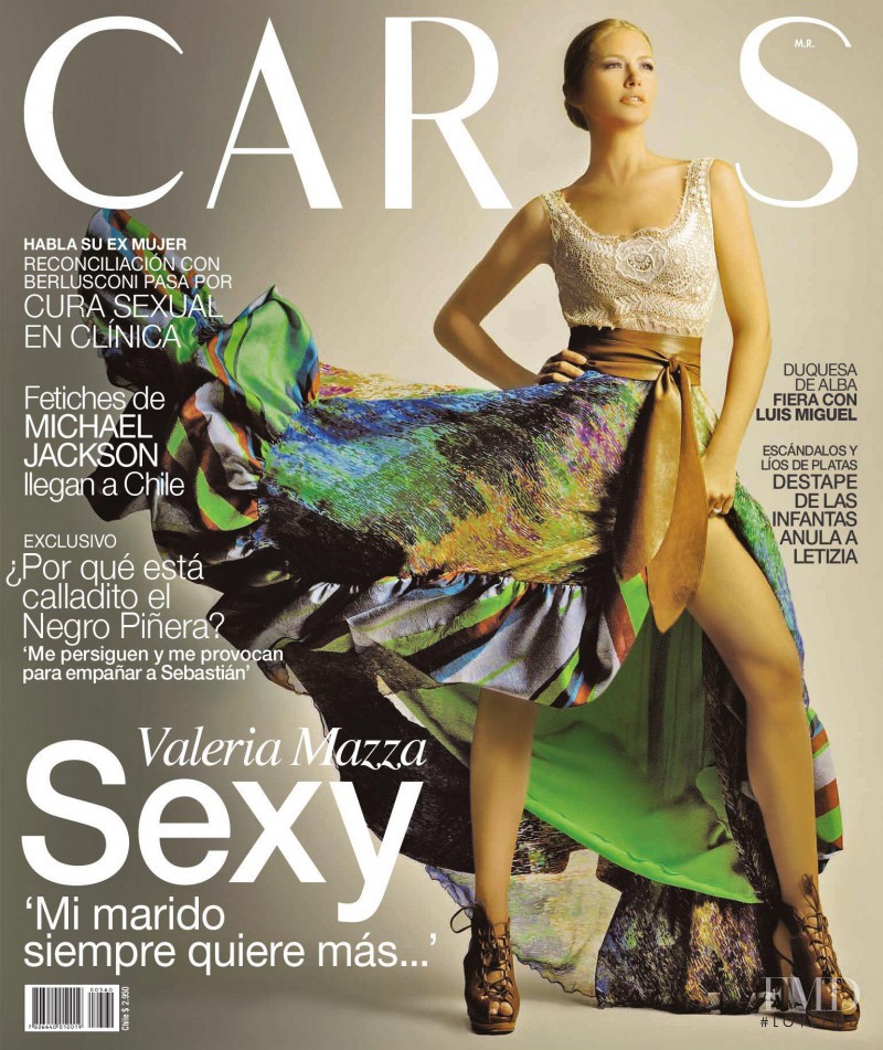Valeria Mazza featured on the Caras Chile cover from September 2009