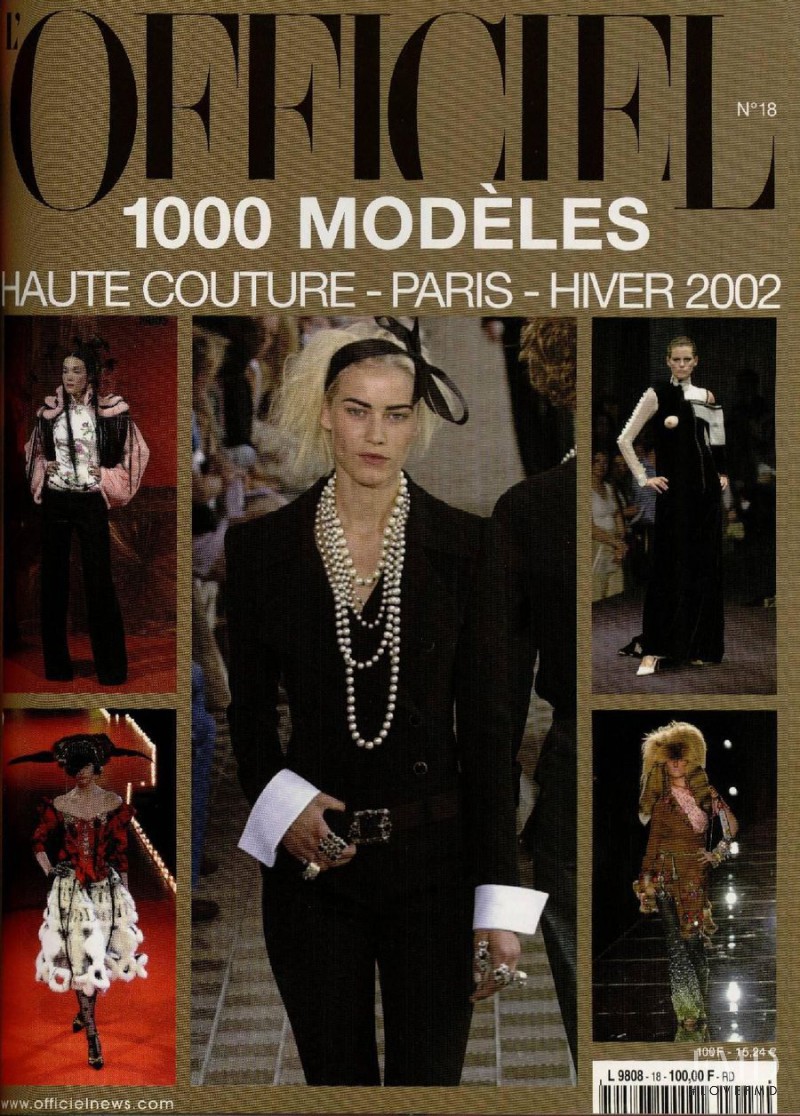  featured on the L\'Officiel 1000 Modele Haute Couture cover from November 2001