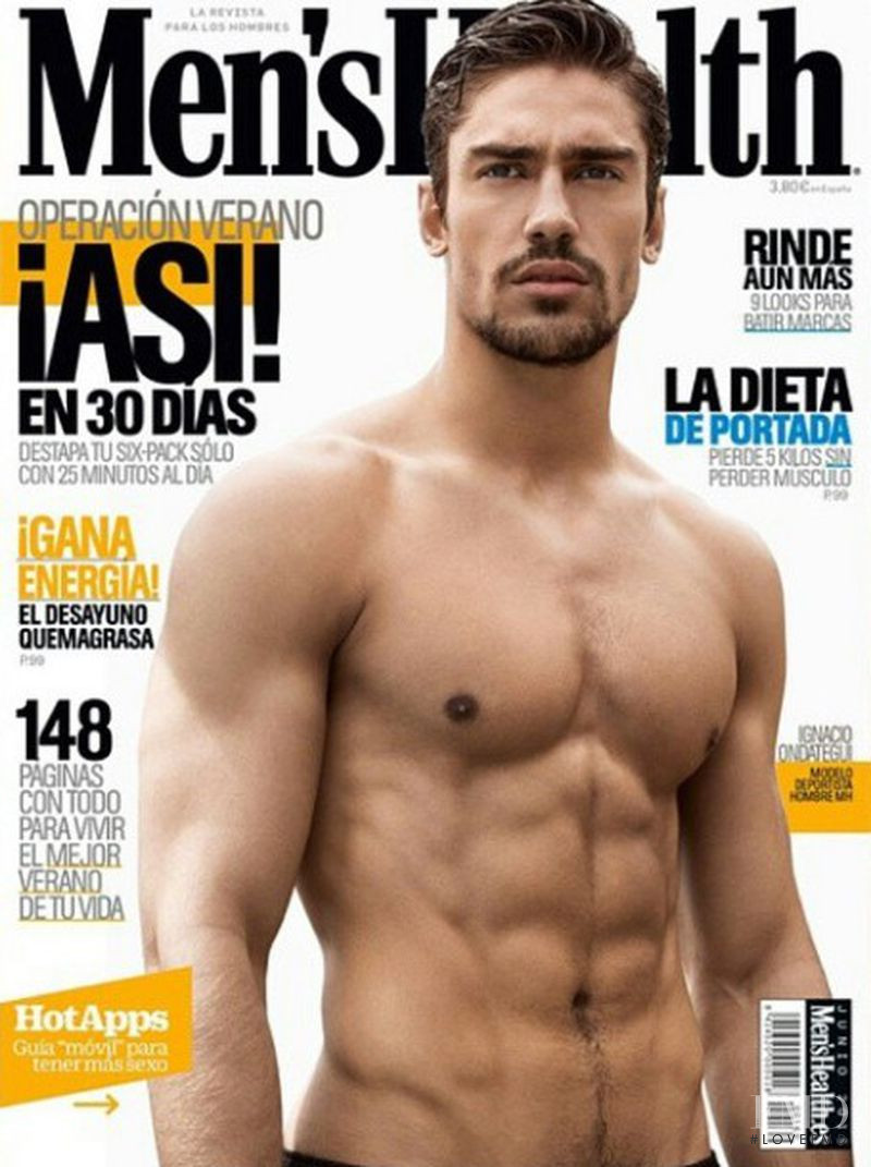 Ignacio Ondategui featured on the Men\'s Health Spain cover from June 2015