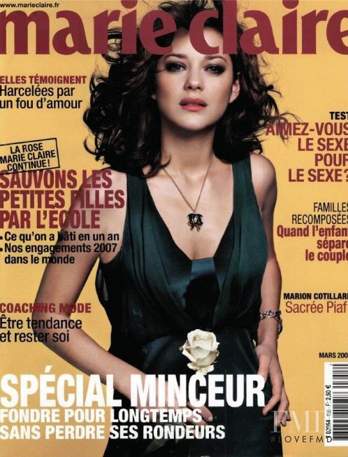  featured on the Marie Claire France cover from March 2007