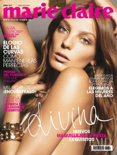 Daria Werbowy featured on the Marie Claire Spain cover from January 2011