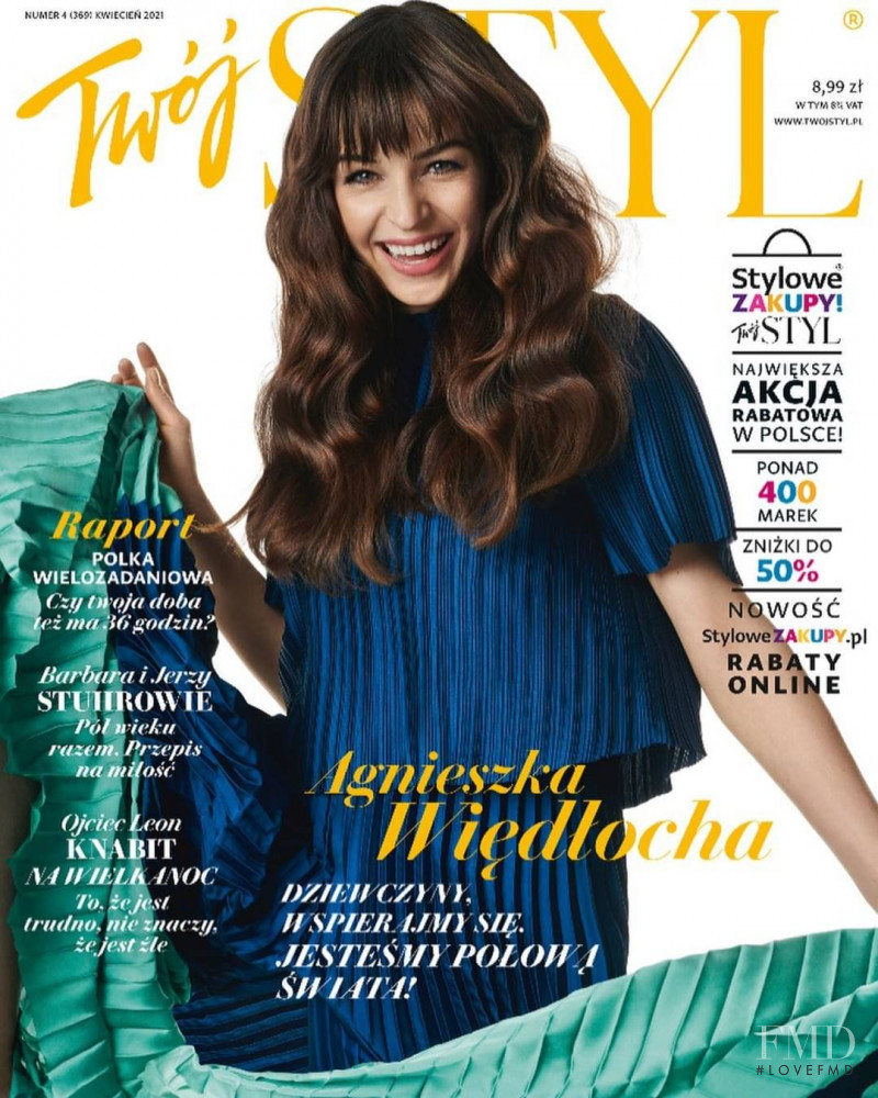 Agnieszka Wiedlocha featured on the Twoj Styl cover from April 2021