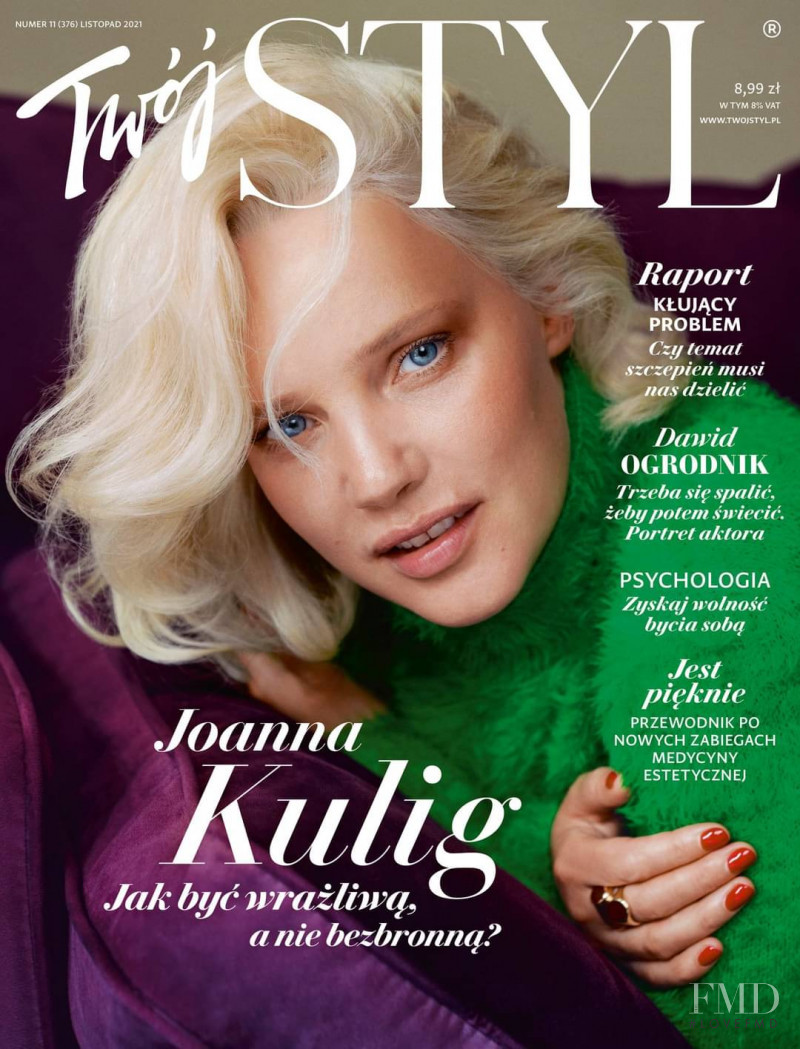 Joanna Kulig featured on the Twoj Styl cover from November 2021