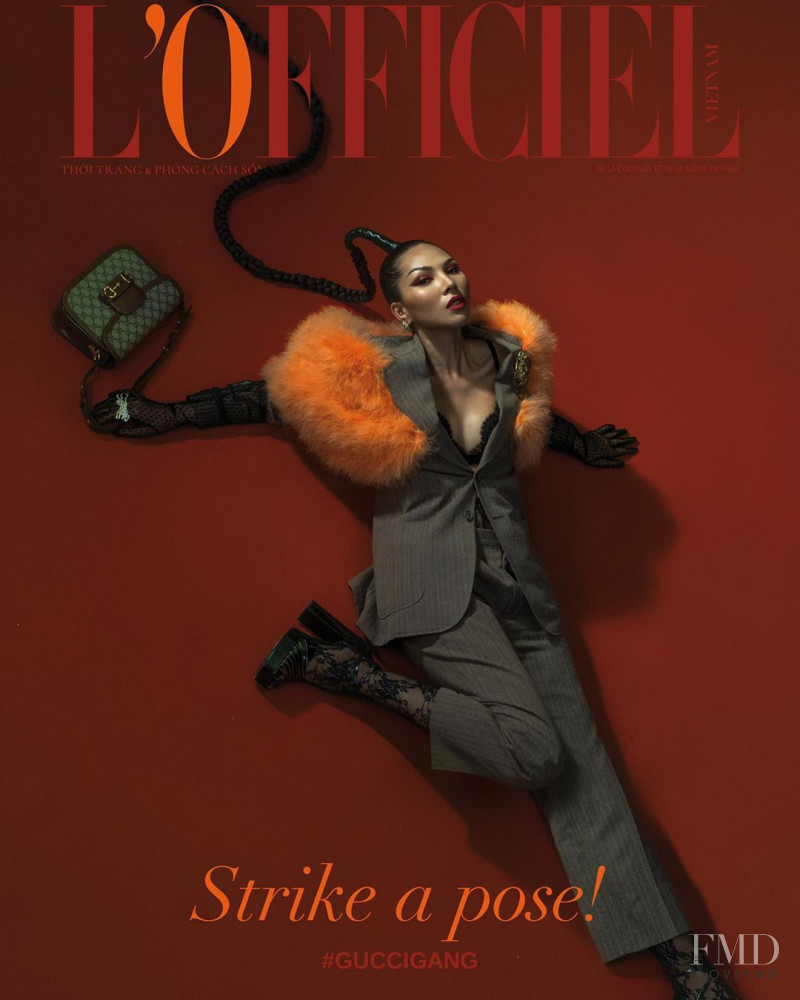  featured on the L\'Officiel Vietnam cover from January 2020