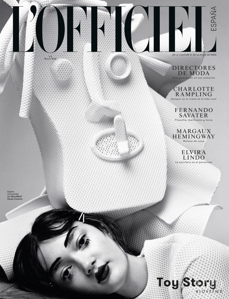 Sophia Linnewedel featured on the L\'Officiel Spain cover from March 2016