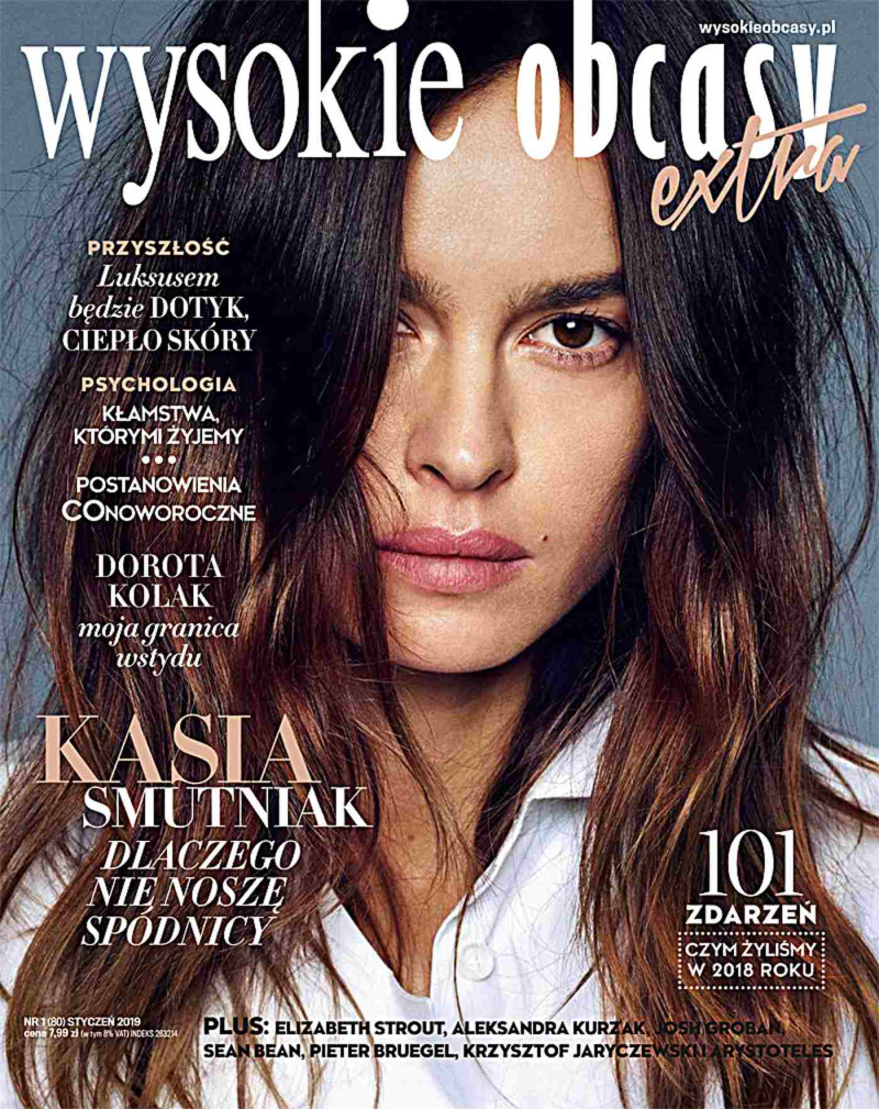 Kasia Smutniak featured on the Wysokie Obcasy Extra cover from January 2019