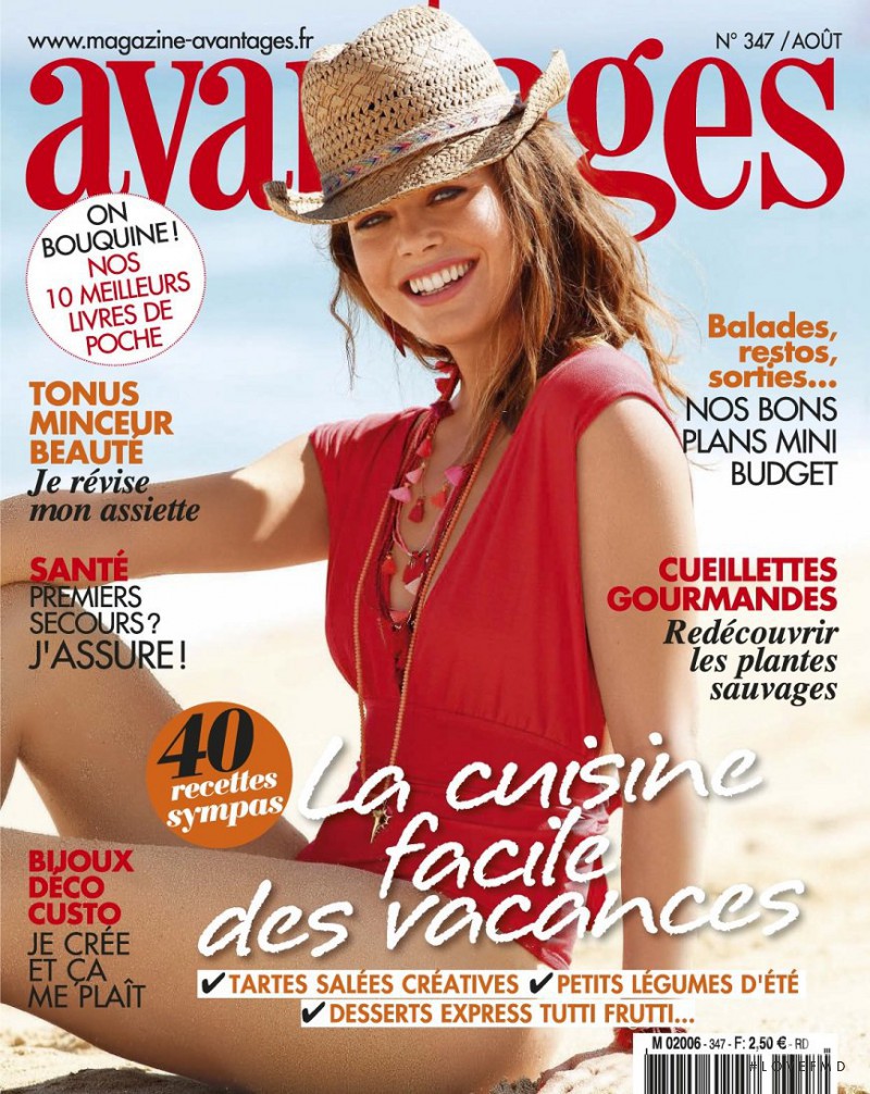 Ana Ponce featured on the Avantages cover from August 2017
