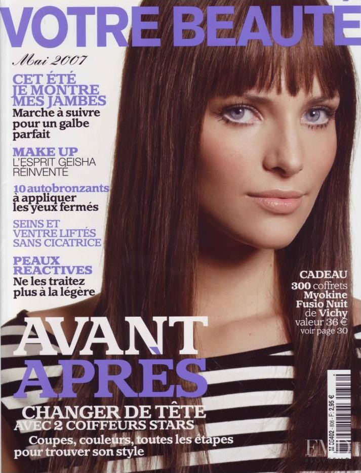  featured on the Votre Beauté France cover from May 2007