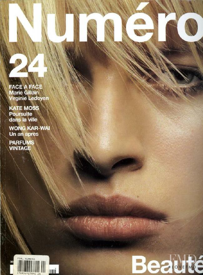 Karolina Kurkova featured on the Numéro France cover from June 2001