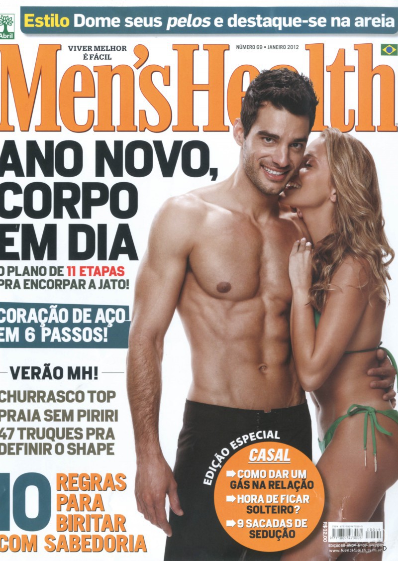 Isac Fioravante featured on the Men\'s Health Brazil cover from January 2012