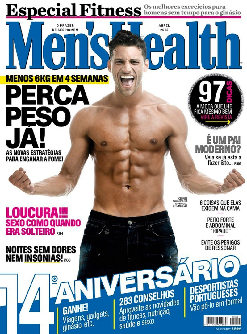 Kevin de Sampaio featured on the Men\'s Health Portugal cover from April 2015