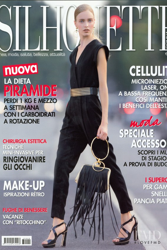 Astrid Rönnborn featured on the Silhouette Donna cover from September 2013