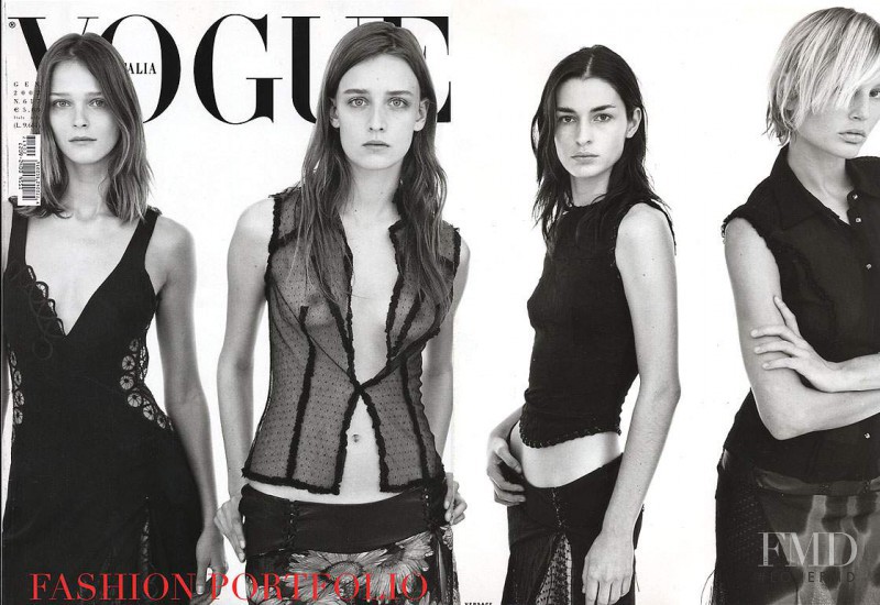 Bridget Hall, Carmen Kass, Ann-Catherine Lacroix, Amanda Moore featured on the Vogue Italy cover from January 2002