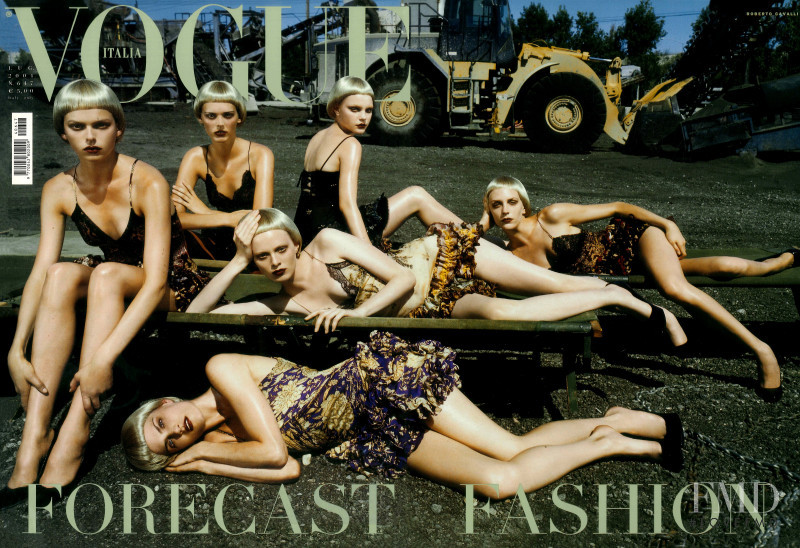 Karen Elson, Missy Rayder, Hannelore Knuts, Jessica Stam, Elise Crombez, Dovile Virsilaite featured on the Vogue Italy cover from July 2004