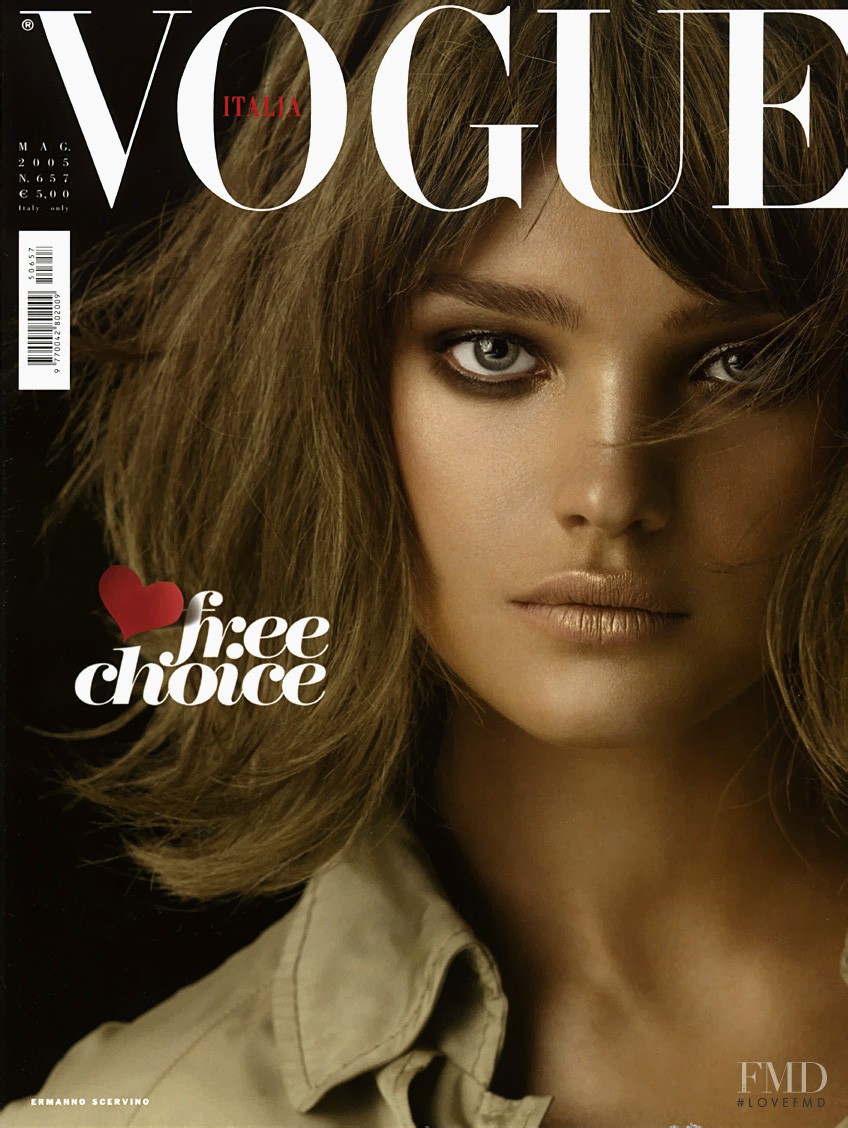 Cover of Vogue Italy with Natalia Vodianova, May 2005 (ID:3206 ...