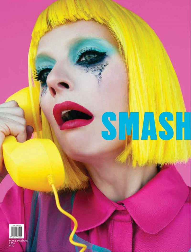  featured on the Smash The Mag cover from May 2016