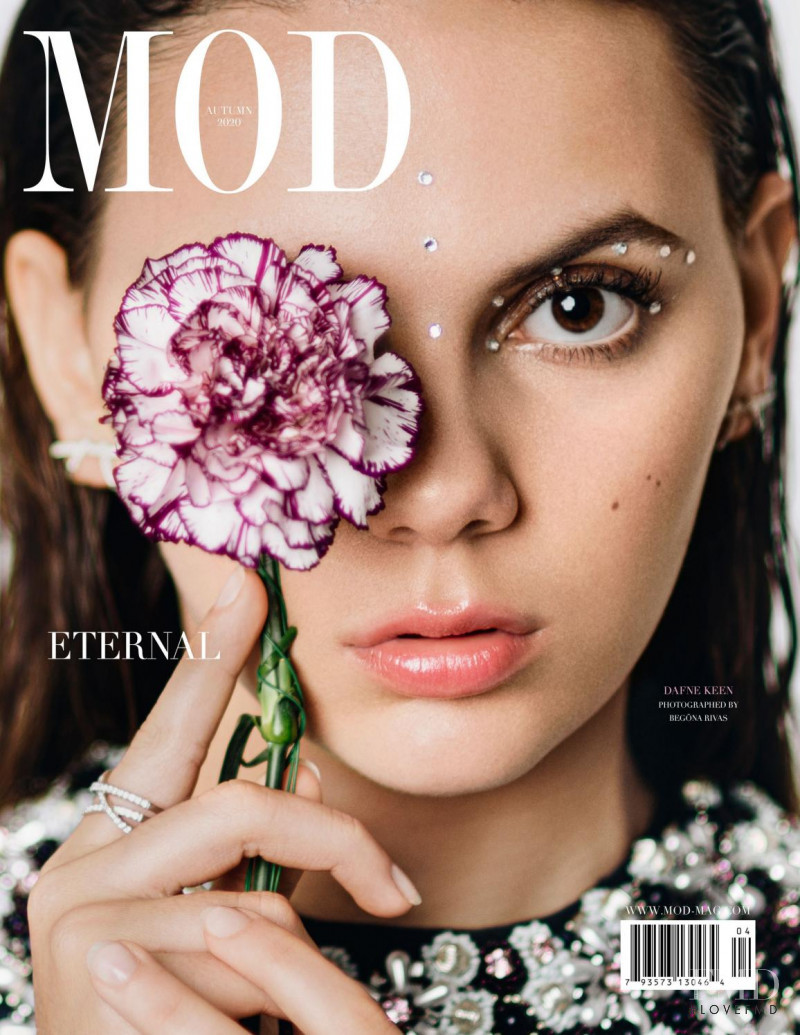 Dafne Keen featured on the MOD cover from September 2020