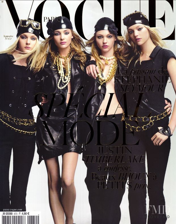 Jessica Stam, Gemma Ward, Sasha Pivovarova, Snejana Onopka featured on the Vogue France cover from September 2006