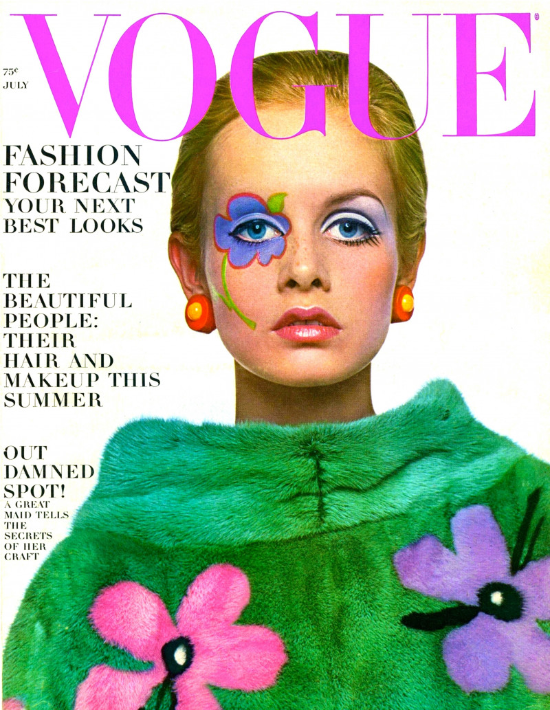 Twiggy Lawson featured on the Vogue USA cover from July 1967