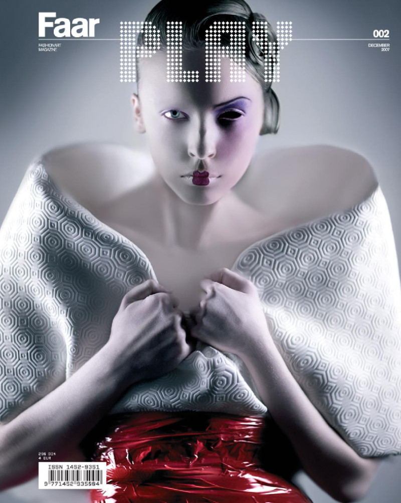 Ana Minic featured on the Faar cover from December 2007