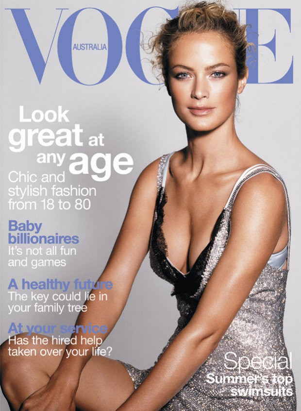 Carolyn Murphy featured on the Vogue Australia cover from November 2003