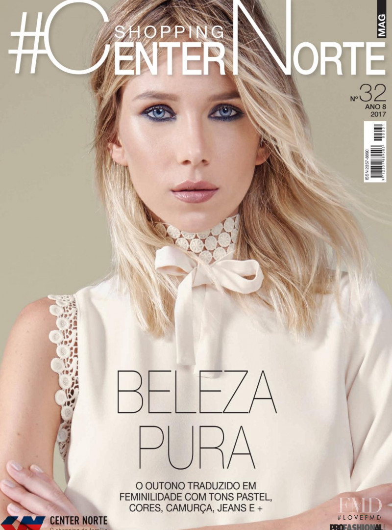 Gracie Hans featured on the Shopping Center Norte cover from June 2017