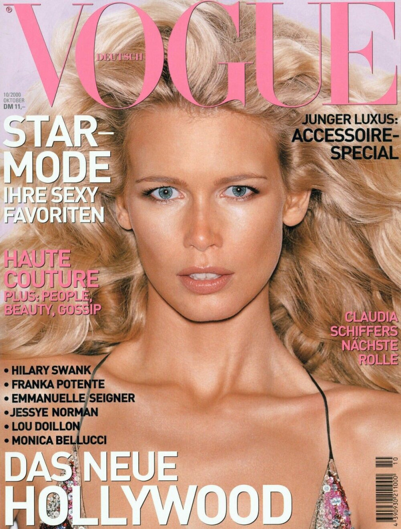 Claudia Schiffer featured on the Vogue Germany cover from October 2000
