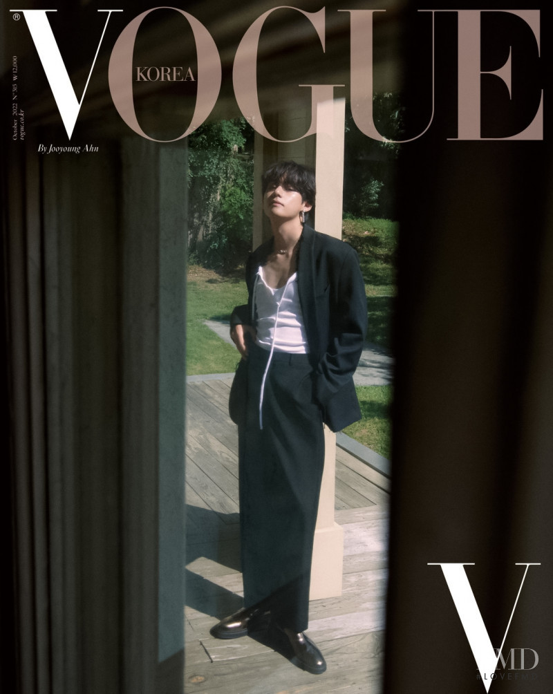  featured on the Vogue Korea cover from October 2022