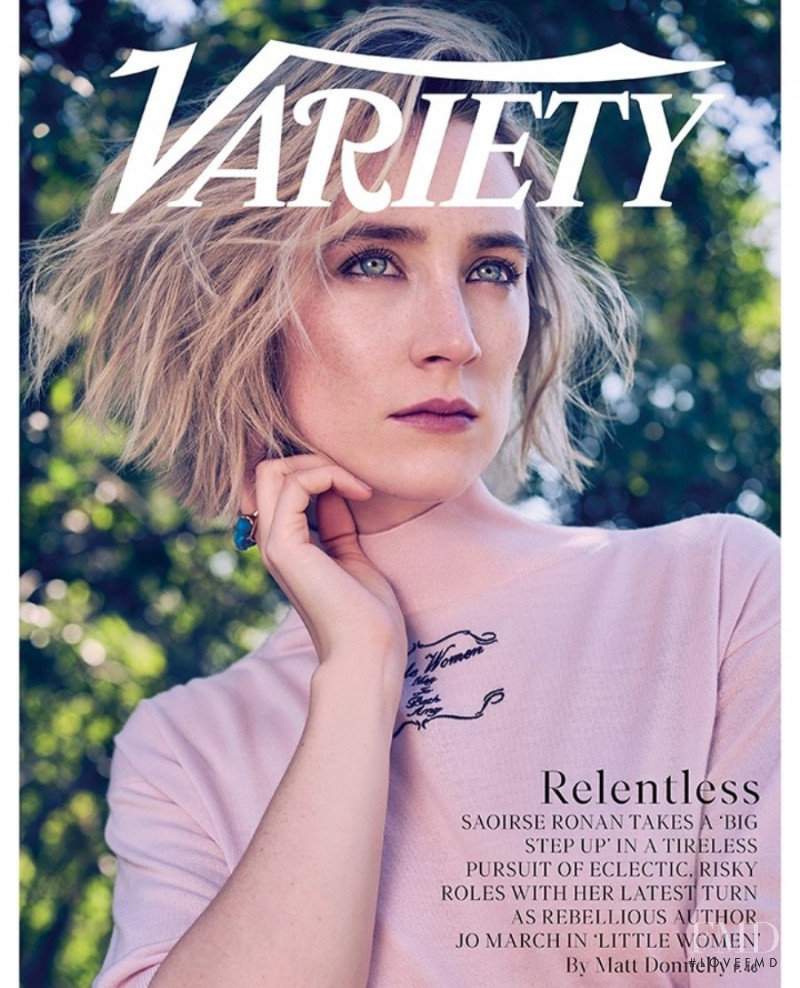 Saoirse Ronan featured on the Cosmopolitan Spain cover from November 2019
