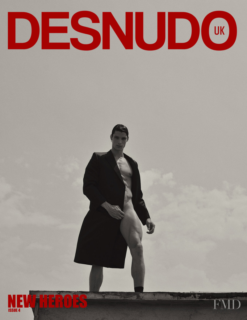 Lucas Cruz featured on the Desnudo UK cover from September 2018