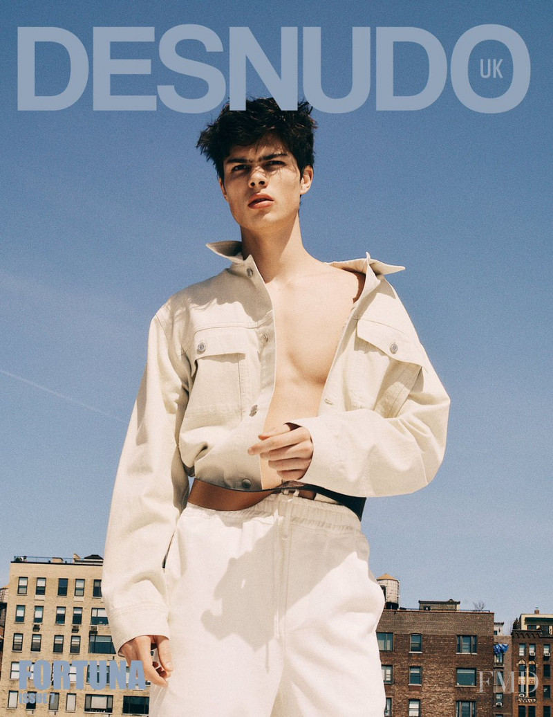 Lyons Blum featured on the Desnudo UK cover from June 2019