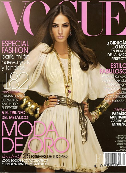 Emina Cunmulaj featured on the Vogue Mexico cover from March 2007