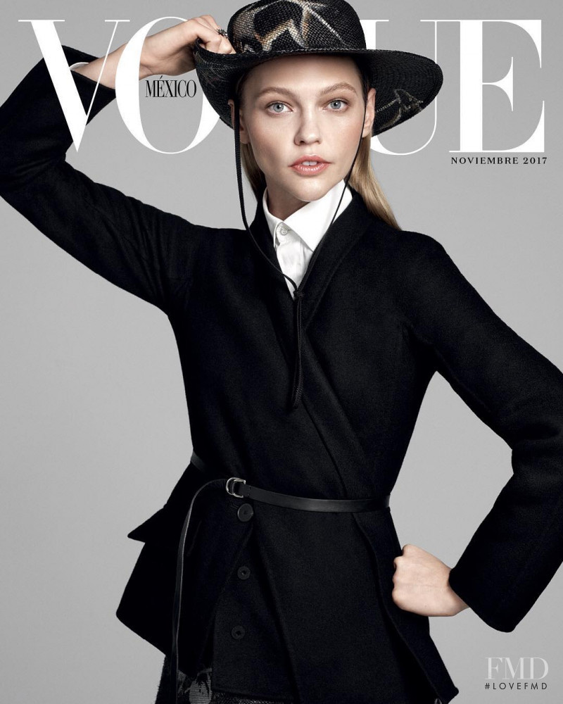 Sasha Pivovarova featured on the Vogue Mexico cover from November 2017