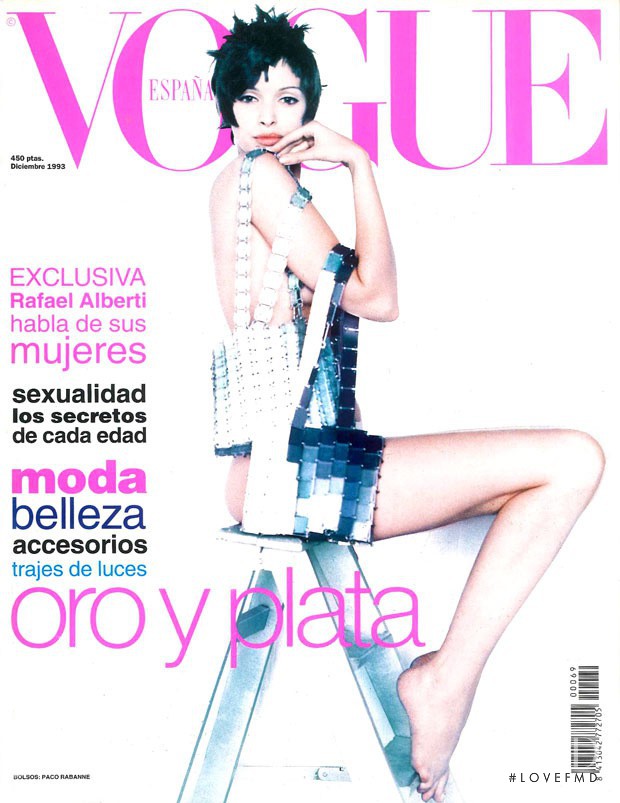 Patricia Hartmann featured on the Vogue Spain cover from December 1993