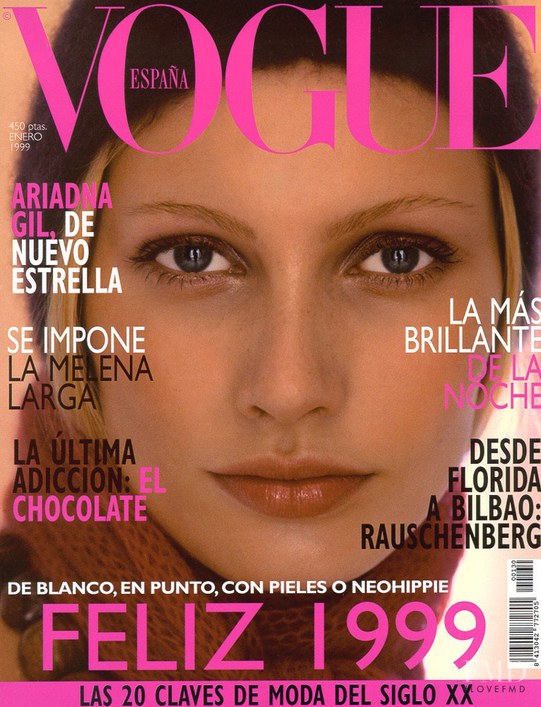 Kirsty Hume featured on the Vogue Spain cover from January 1999