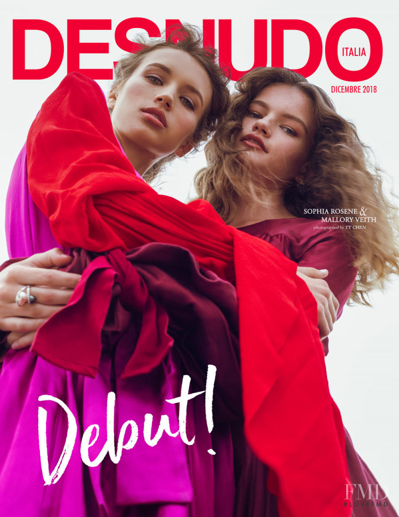  featured on the Desnudo Italy cover from December 2018