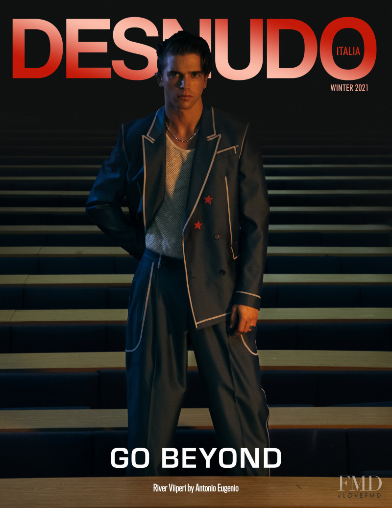 River Viiperi featured on the Desnudo Italy cover from December 2020