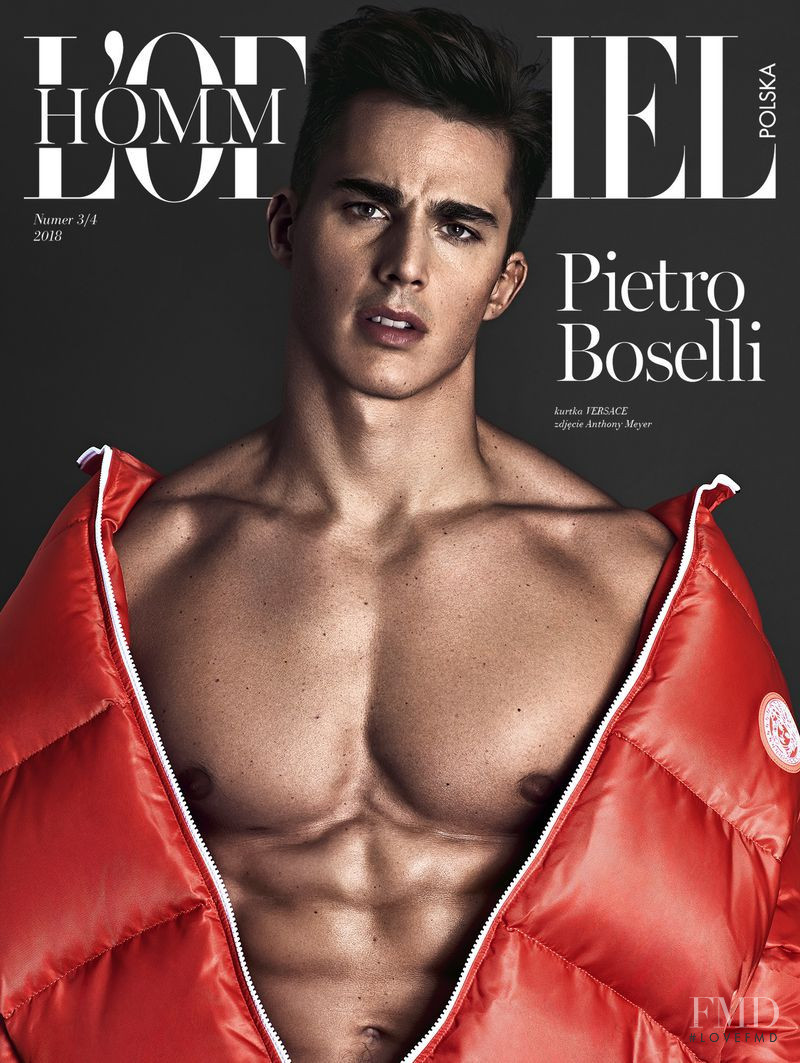 Pietro Boselli featured on the L\'Officiel Hommes Poland cover from December 2018