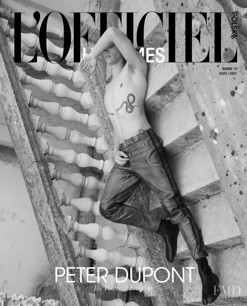  featured on the L\'Officiel Hommes Poland cover from December 2020