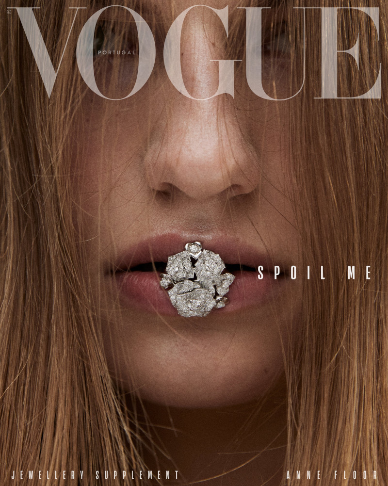 Anne Floor Wetemans featured on the Vogue Portugal cover from December 2024