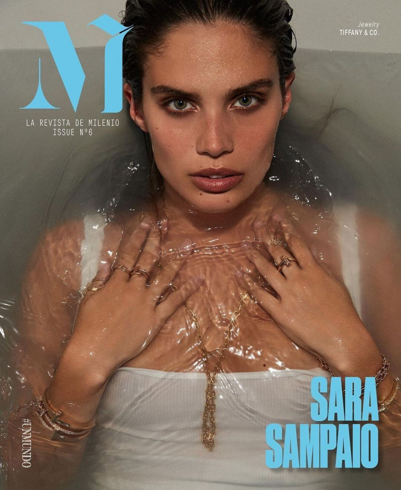 Sara Sampaio featured on the M Revista de Milenio cover from September 2022